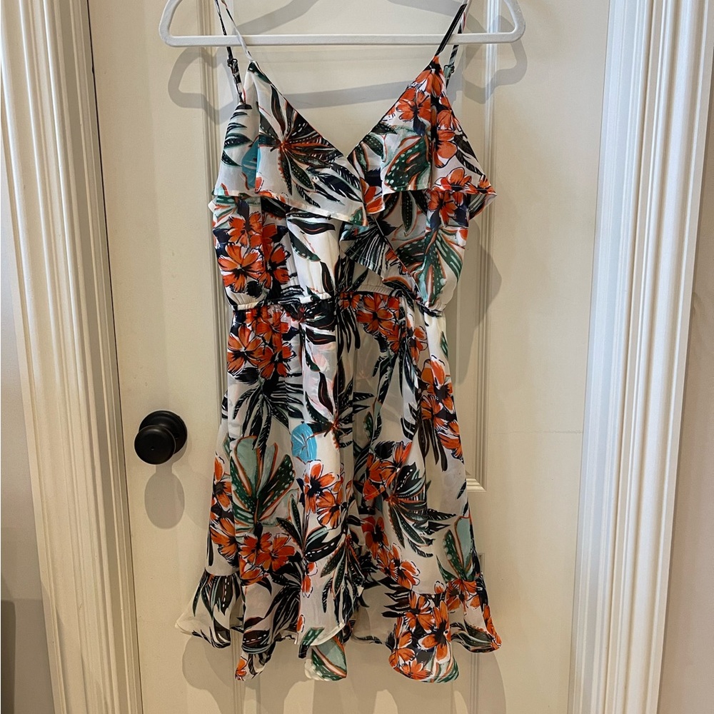Tropical Dress - NWT Size Medium